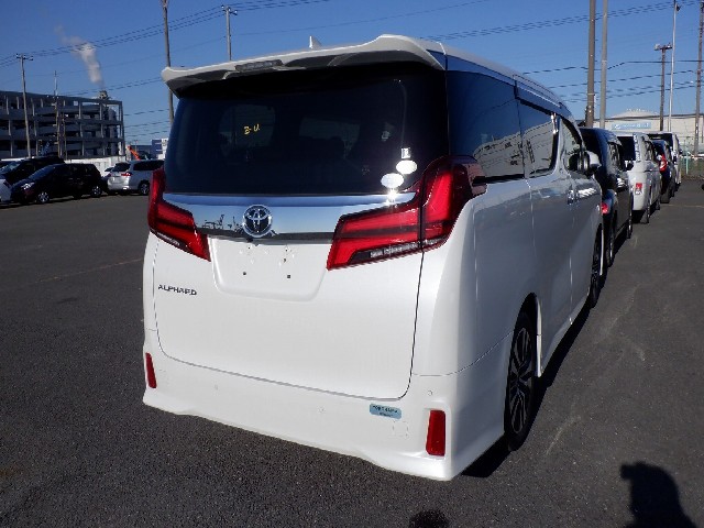 TOYOTA ALPHARD 2019 Image 27