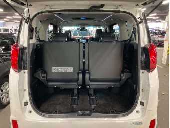 TOYOTA ALPHARD 2019 Image 9