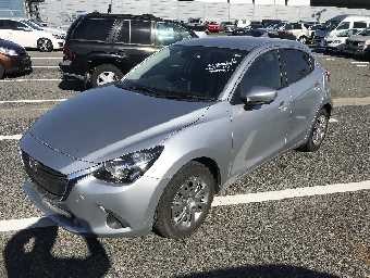 MAZDA DEMIO 2017 Image 15