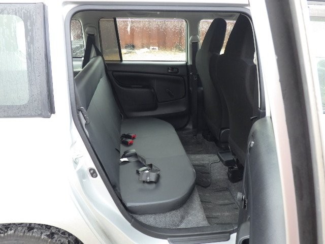 TOYOTA SUCCEED 2017 Image 20