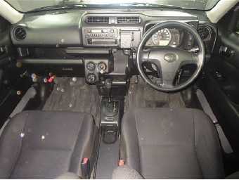 TOYOTA SUCCEED 2017 Image 4