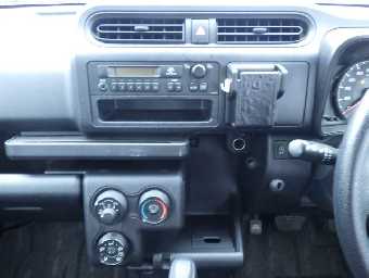 TOYOTA SUCCEED 2017 Image 8