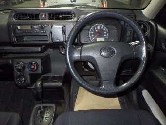 TOYOTA SUCCEED 2017 Image 5