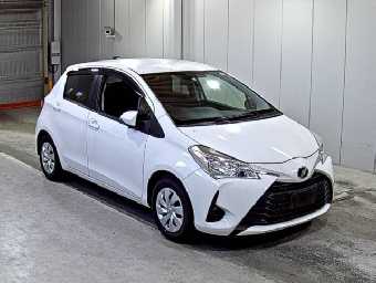 TOYOTA VITZ 2017 Image 1