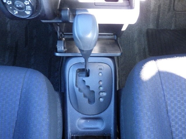 TOYOTA PROBOX 2017 Image 22