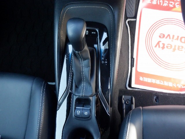 TOYOTA COROLLA TOURING 2021 Image 19