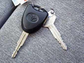 TOYOTA PASSO 2017 Image 8