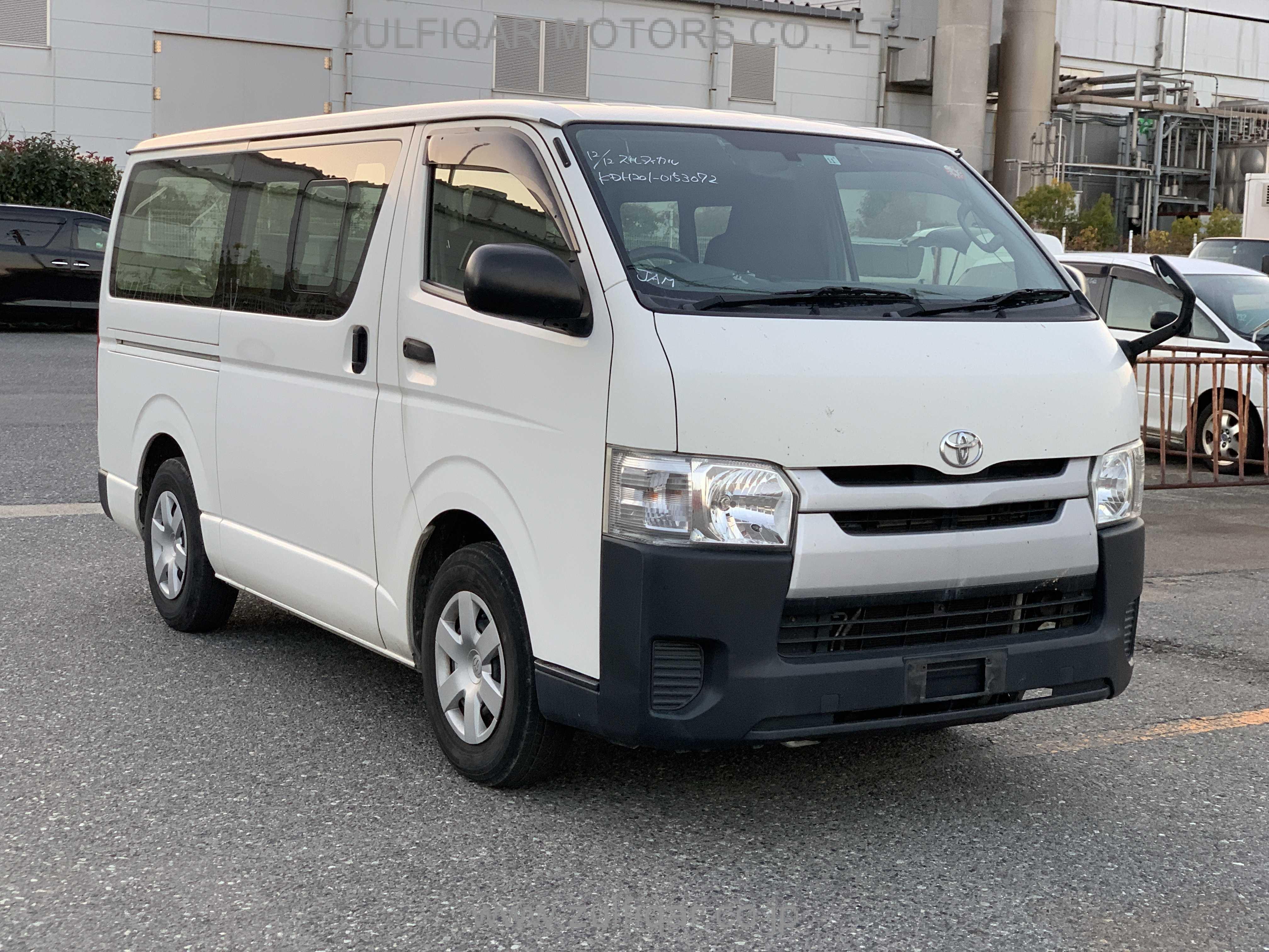 TOYOTA HIACE 2014 Image 2