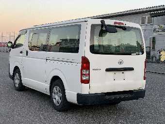 TOYOTA HIACE 2014 Image 3