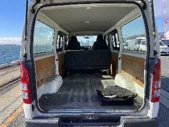 TOYOTA HIACE 2014 Image 9