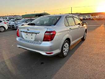 TOYOTA COROLLA AXIO 2017 Image 13