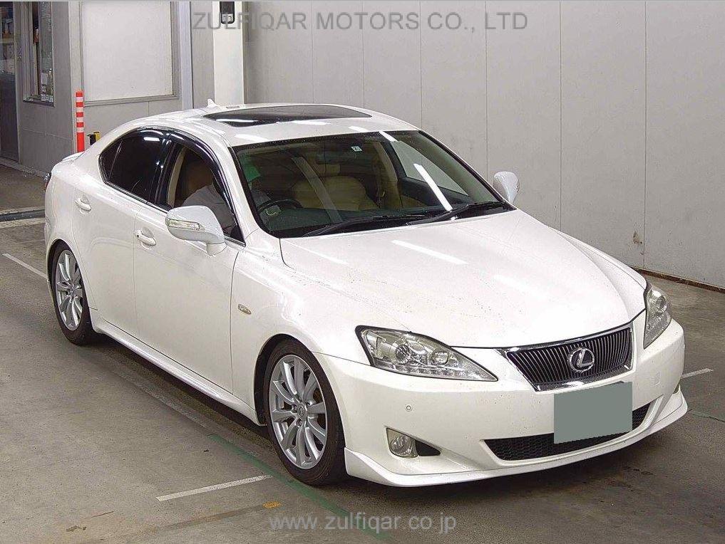 LEXUS IS 2005 Image 1