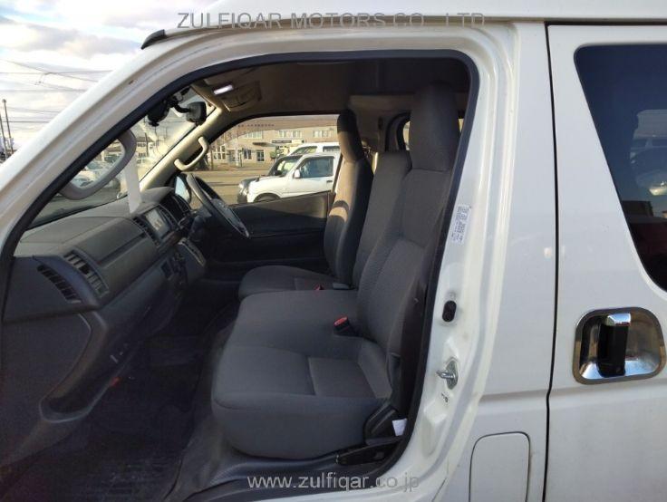 TOYOTA HIACE 2017 Image 20