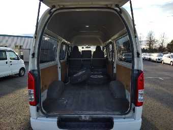 TOYOTA HIACE 2017 Image 7