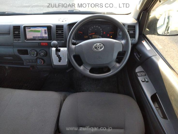 TOYOTA HIACE 2017 Image 8