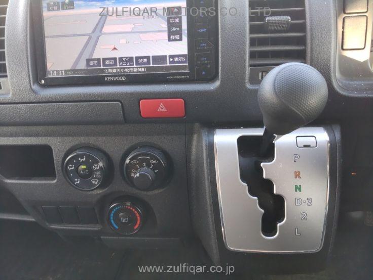 TOYOTA HIACE 2017 Image 10