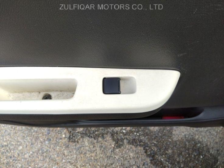 SUZUKI ALTO 2017 Image 11