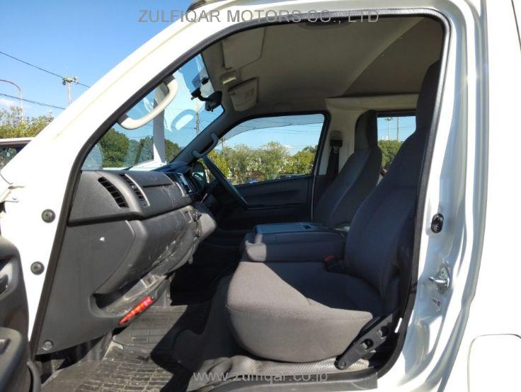 TOYOTA HIACE 2014 Image 20