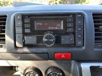 TOYOTA HIACE 2014 Image 9