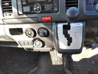 TOYOTA HIACE 2014 Image 10