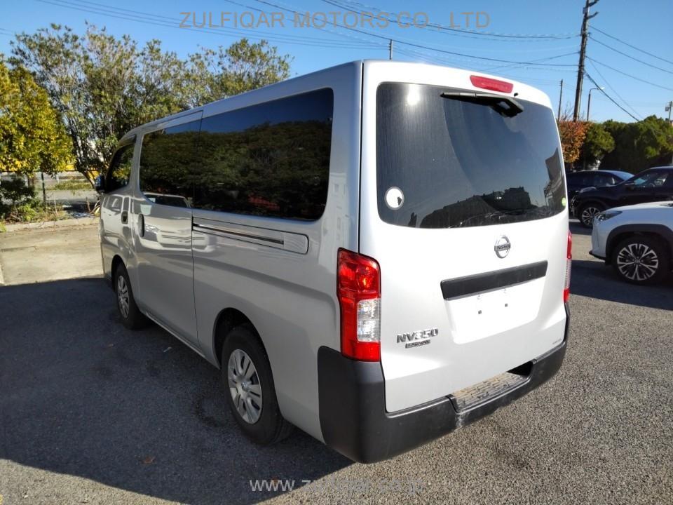 NISSAN NV350 CARAVAN 2017 Image 4