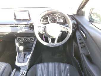 MAZDA DEMIO 2017 Image 8