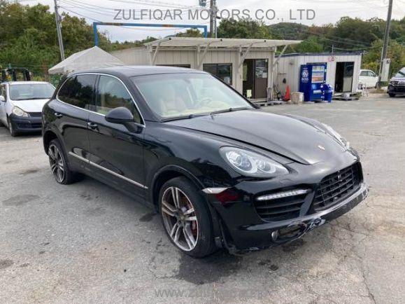 PORSCHE CAYENNE 2013 Image 1