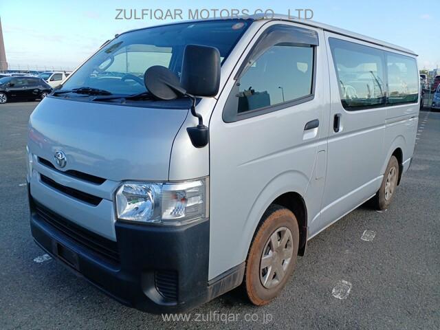 TOYOTA HIACE 2017 Image 8