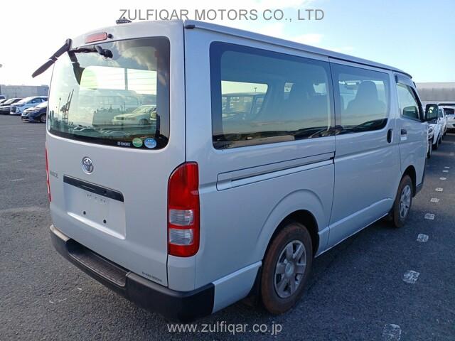 TOYOTA HIACE 2017 Image 9