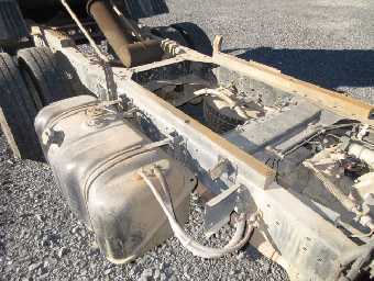 ISUZU ELF DUMP TRUCK 2000 Image 13