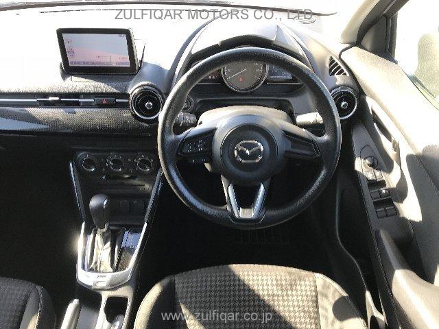 MAZDA DEMIO 2017 Image 8