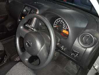 NISSAN MARCH 2017 Image 7