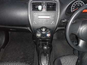 NISSAN MARCH 2017 Image 9