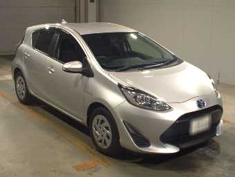 TOYOTA AQUA 2019 Image 3