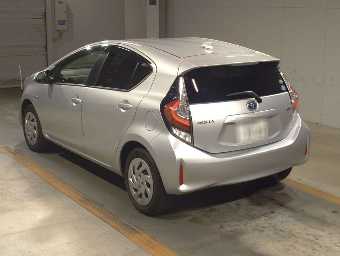 TOYOTA AQUA 2019 Image 4