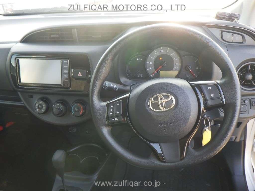 TOYOTA VITZ 2019 Image 6