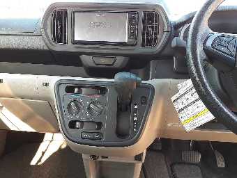 TOYOTA PASSO 2017 Image 9