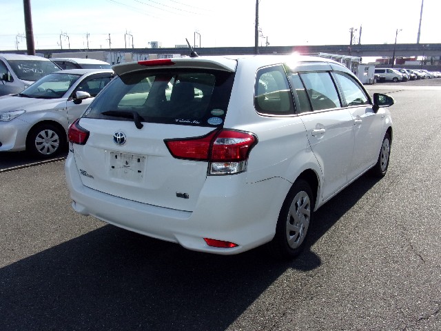 TOYOTA COROLLA FIELDER 2017 Image 28