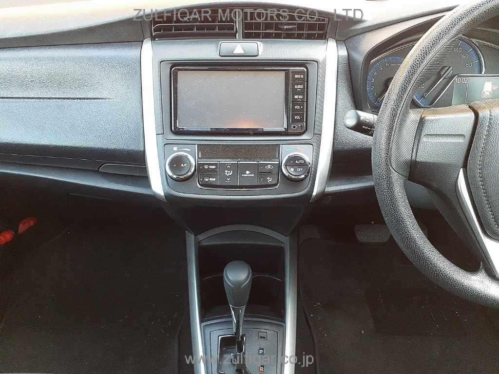 TOYOTA COROLLA FIELDER 2017 Image 9