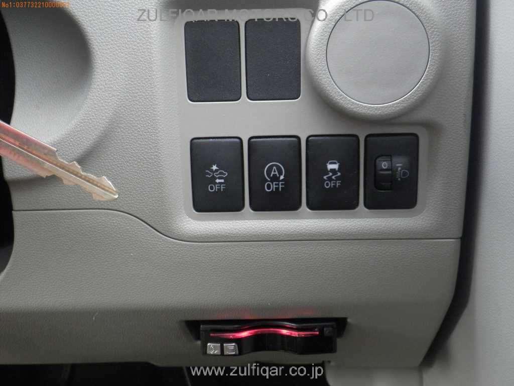 TOYOTA PASSO 2017 Image 12