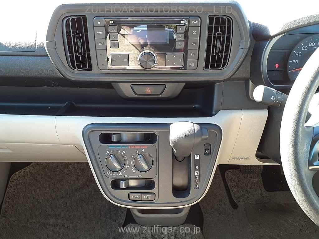 TOYOTA PASSO 2017 Image 9