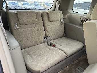 TOYOTA ISIS 2017 Image 6