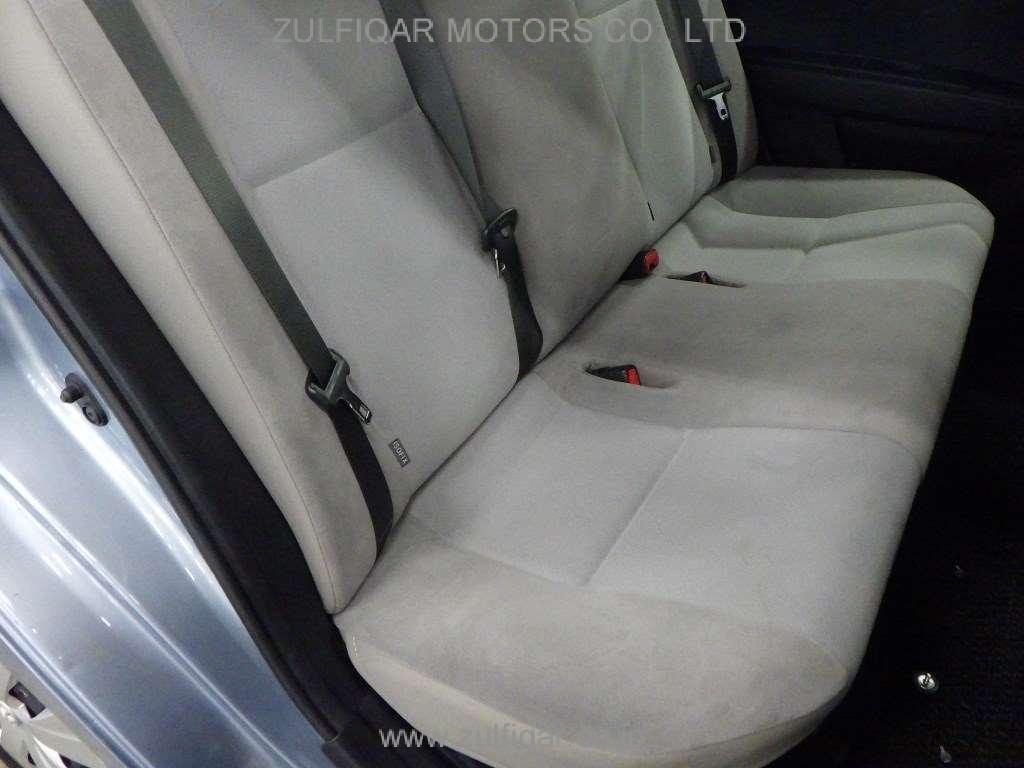 TOYOTA COROLLA AXIO 2017 Image 7