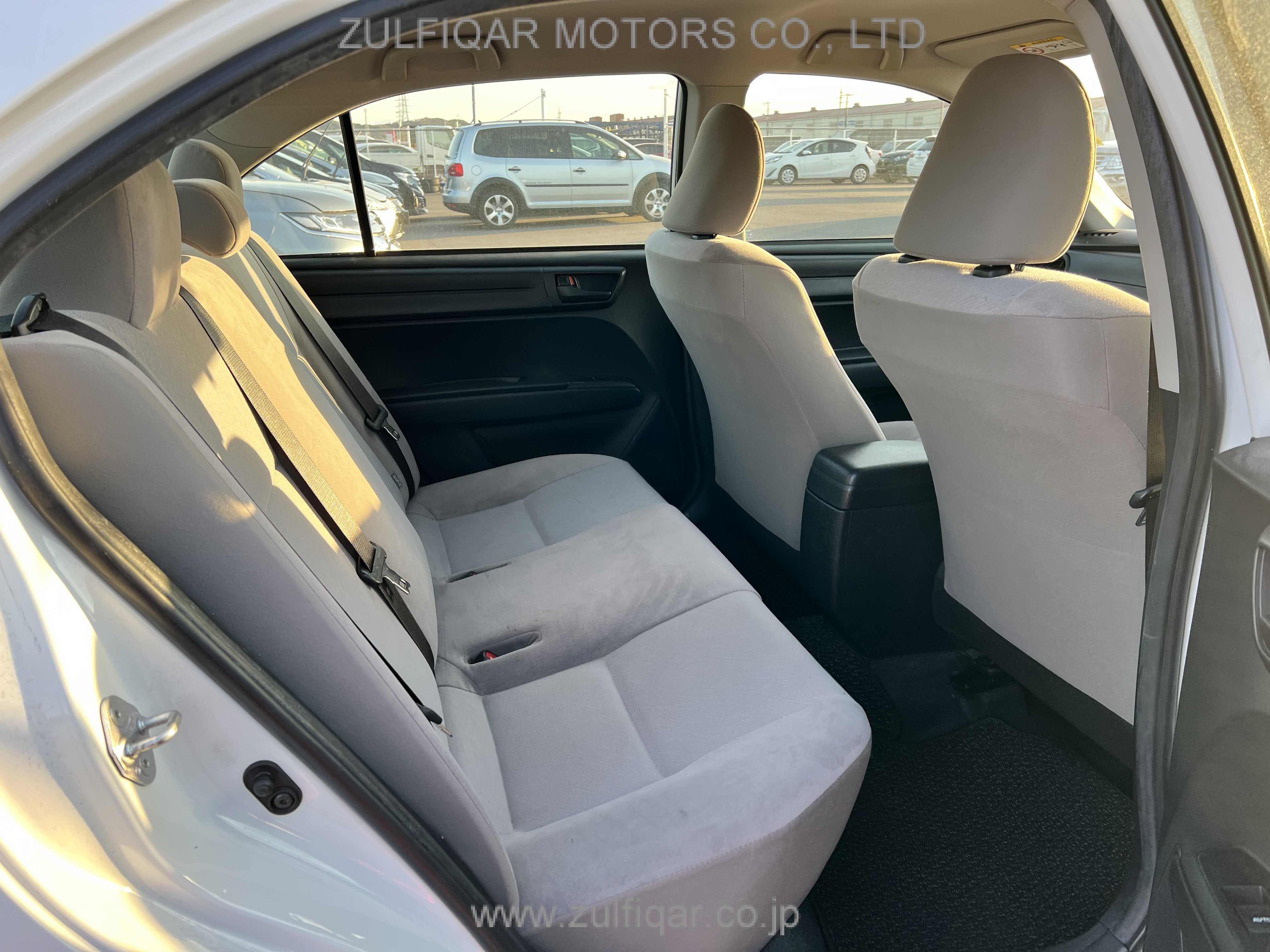 TOYOTA COROLLA AXIO 2017 Image 11