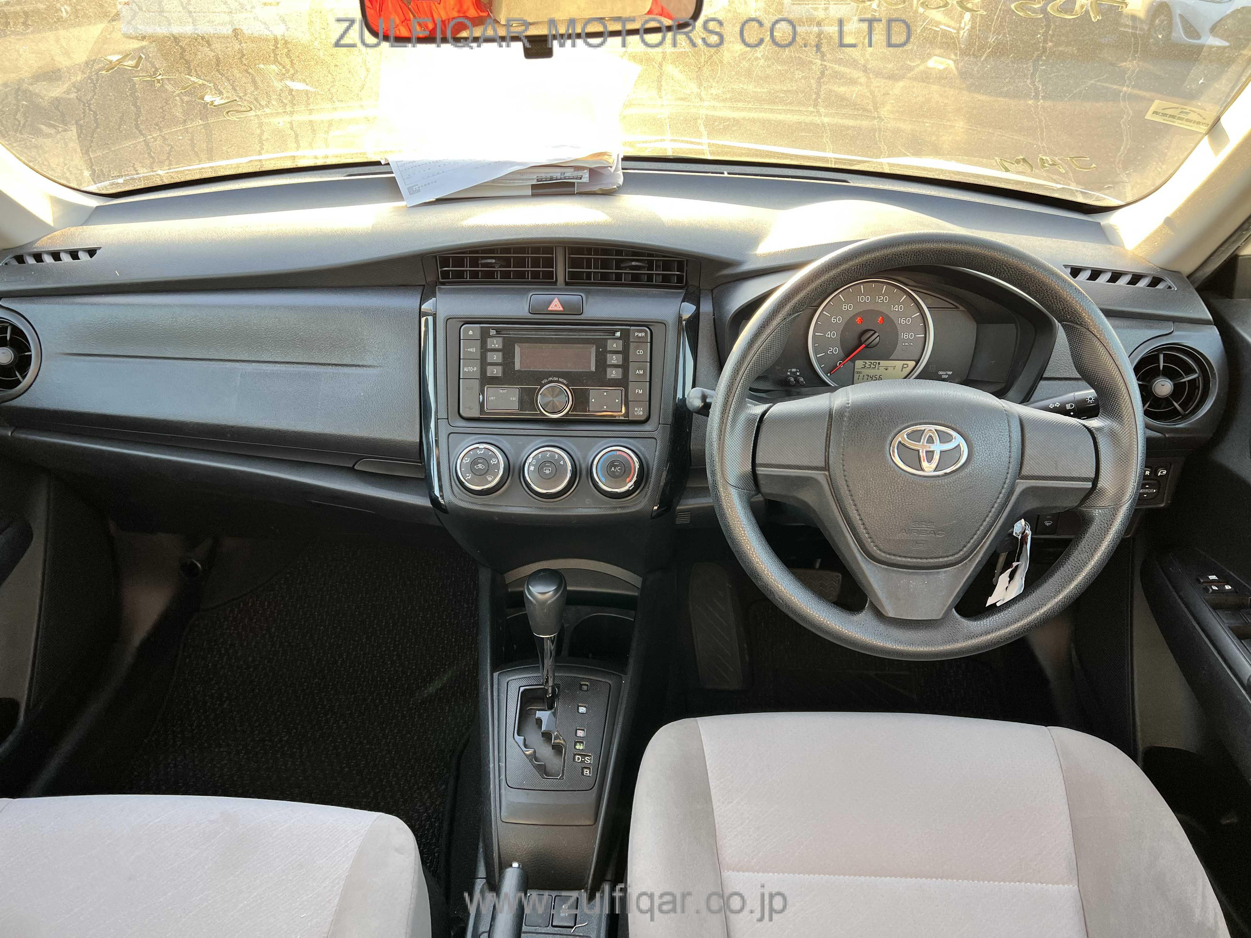 TOYOTA COROLLA AXIO 2017 Image 9