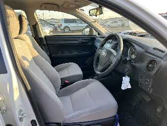 TOYOTA COROLLA AXIO 2017 Image 9