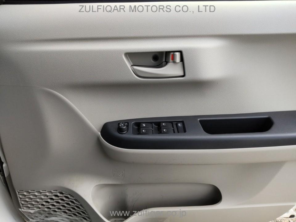 TOYOTA PASSO 2017 Image 12