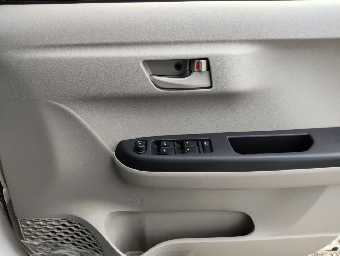 TOYOTA PASSO 2017 Image 12