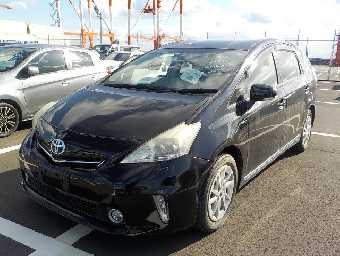 TOYOTA PRIUS ALPHA 2012 Image 12