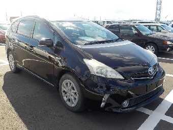 TOYOTA PRIUS ALPHA 2012 Image 13